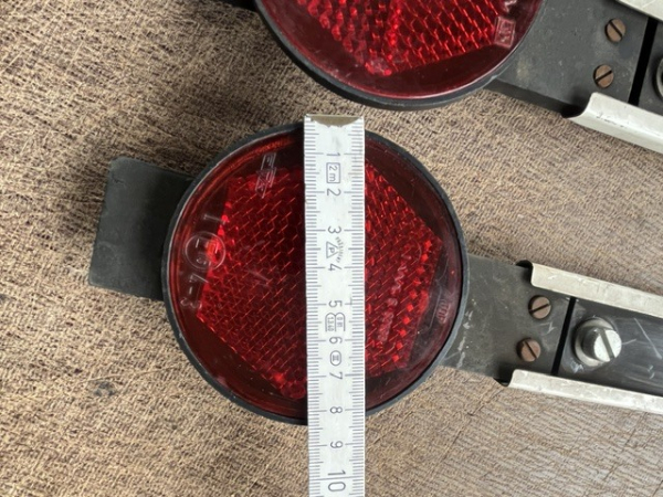 Rückstrahler NVA rund 80 mm Original DDR GST IFA LKW  verstellbar