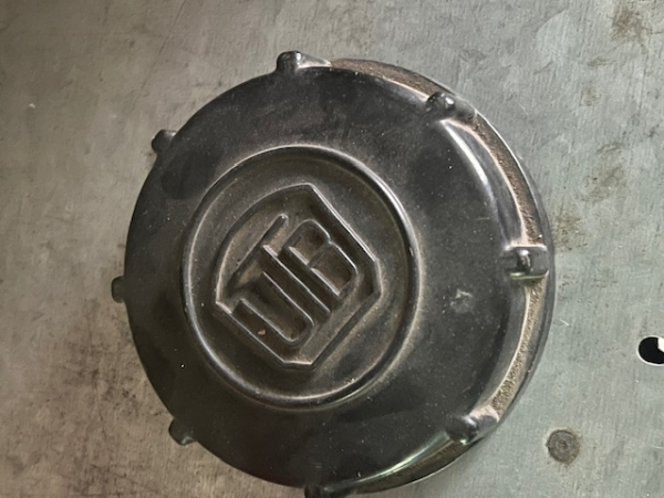 Tankdeckel gut gebraucht für Raupe U651 S original Teil