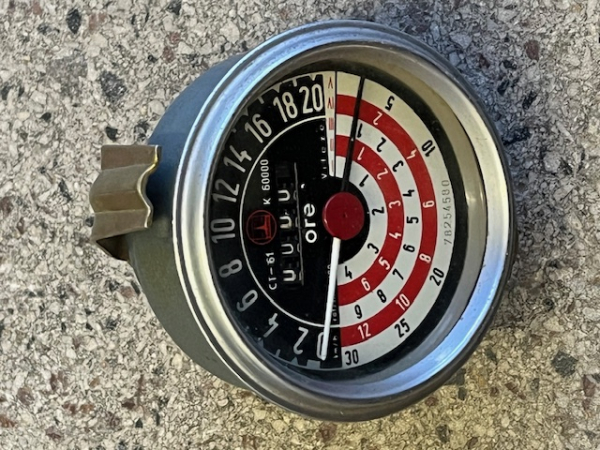 Tachometer Drehzahlmeser für UTB 650 + 651