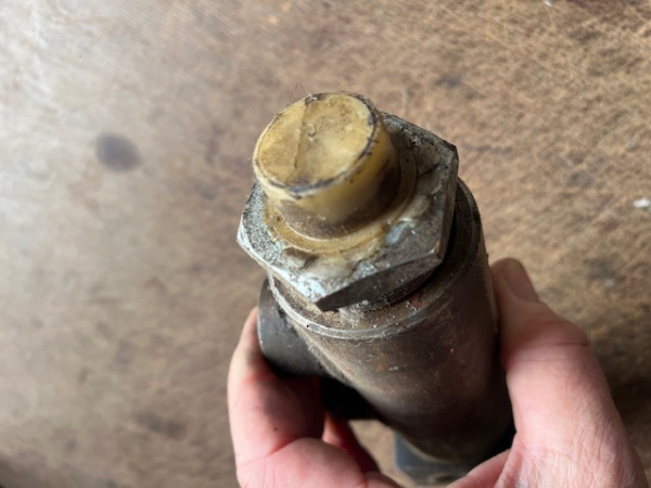 Halteventil für Abstützung TIH 445 + T159  Neuteil aus Lagerbestand H2