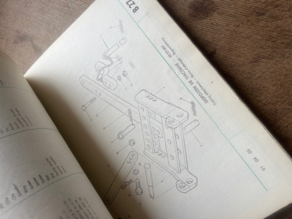Großer Ersatzteilkatalog UTB 445 L V DT DTE Allrad 4x4 Fiat R450 original