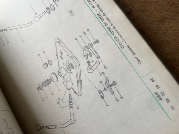 Großer Ersatzteilkatalog UTB 445 L V DT DTE Allrad 4x4 Fiat R450 original