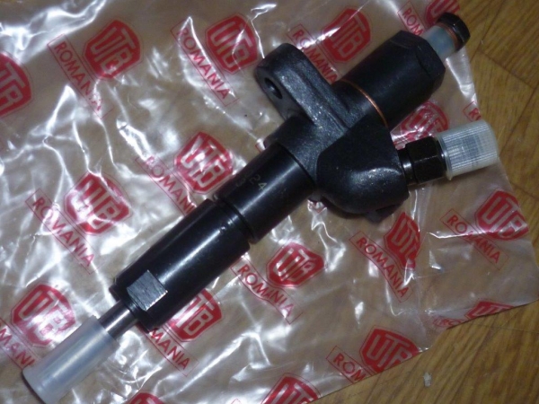 Düsenstock Düsenhalter vollständig  UTB 300 445 550 TIH Fiat R450