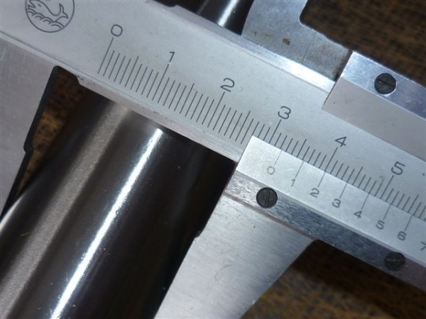 Mittelachsbolzen UTB TIH Fiat komplett mit Buchsen auch für DT Modelle