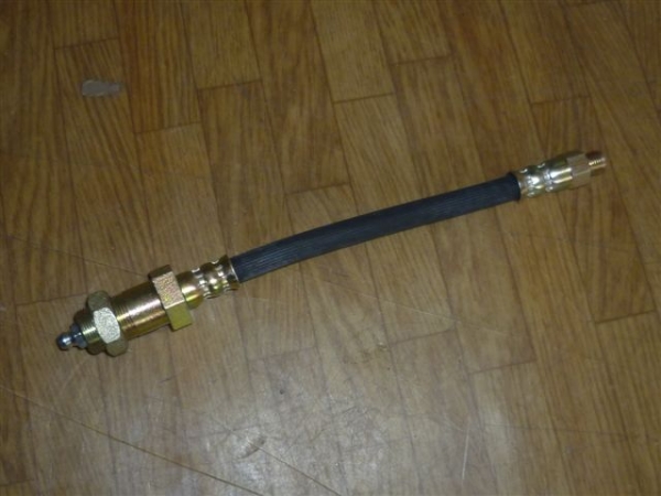 Schlauch zum Abschmieren vom Drucklager UTB TIH Fiat 540,640,55.46,65.46,70.56