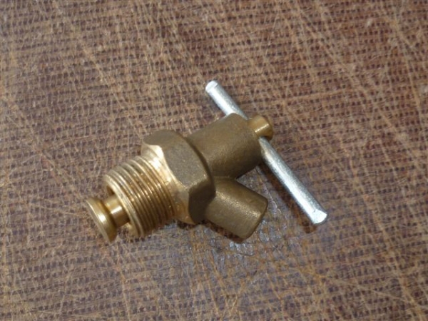 Kühlerhahn Wasserhahn UTB 300 302 445 550 TIH + Fiat