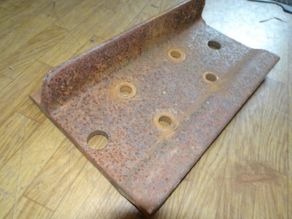 Kettenplatten Raupe UTB SV445 rechte Seite gut gebraucht