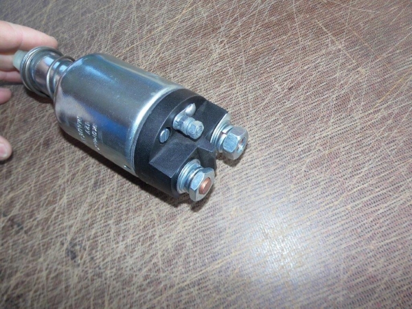 Magnetschalter Zugmagnet UTB TIH Fiat R450