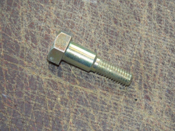 Schraube für Leitung an der Hydraulikpumpe UTB TIH Fiat 450 480 540 640 . . .