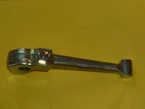 Kupplungsfinger Hebel + Schraube UTB U 300 302 445 TIH + Fiat 450
