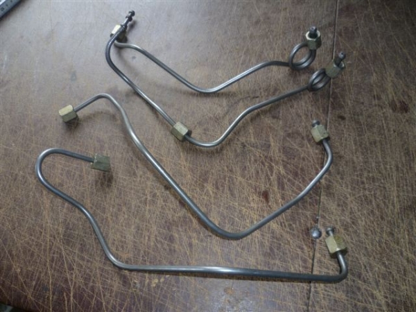 Einspritzleitung Satz komplett UTB 550 640 ARO