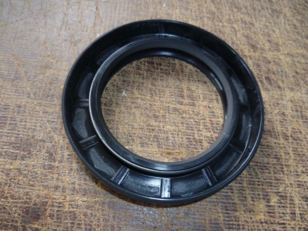 Simering Allrad UTB Getriebe Vorderachse DTC