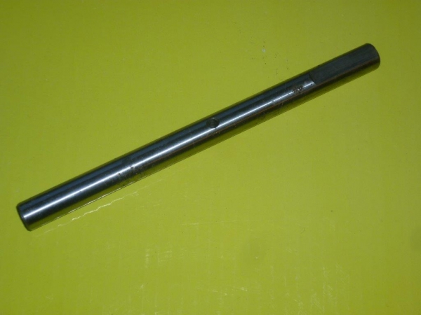 Welle im Schaltgetriebe UTB