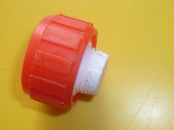 Schraube Verschluß für Einspritzpumpe UTB 650 + 651