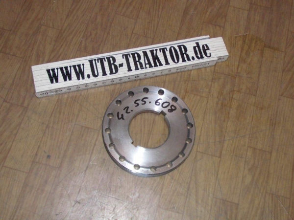 Mutter groß im Differenzial Vorderachse UTB Fiat DT Modelle Allrad Vorderachse