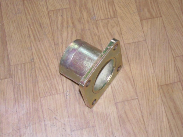 Stutzen auf Thermostat UTB 550 640 643 eloxiert