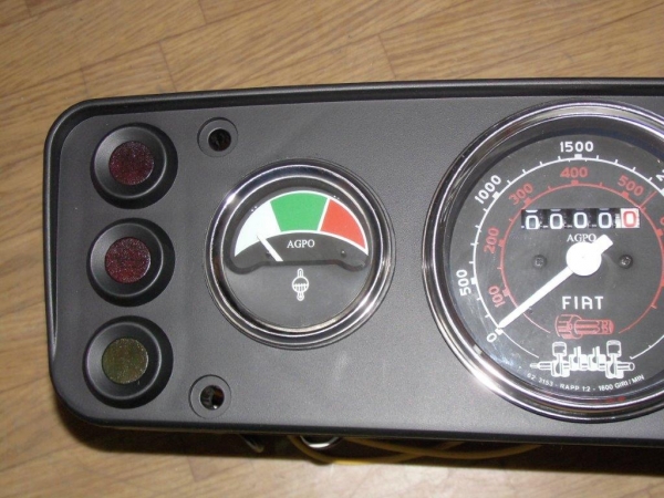 Amaturenbrett Instrumententafel Fiat 480 - 640