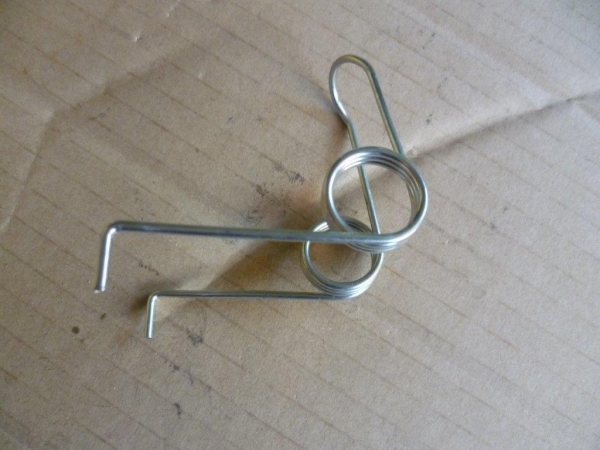 Feder für Kupplungsfinger UTB 650 651+ M