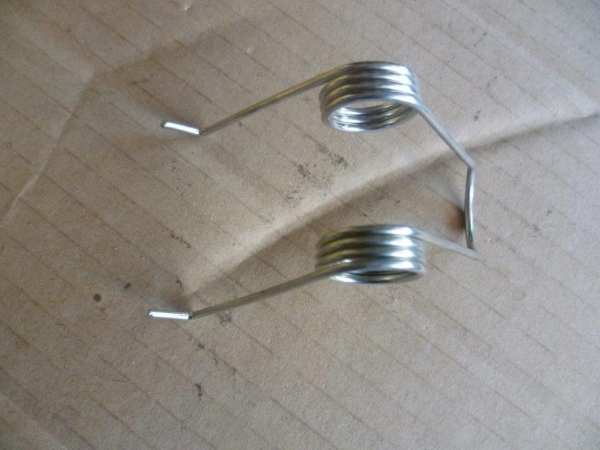 Feder für Kupplungsfinger UTB 650 651+ M