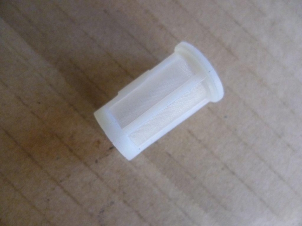 Filter Sieb in der Einspritzpumpe UTB TIH Fiat mit CAV Pumpe