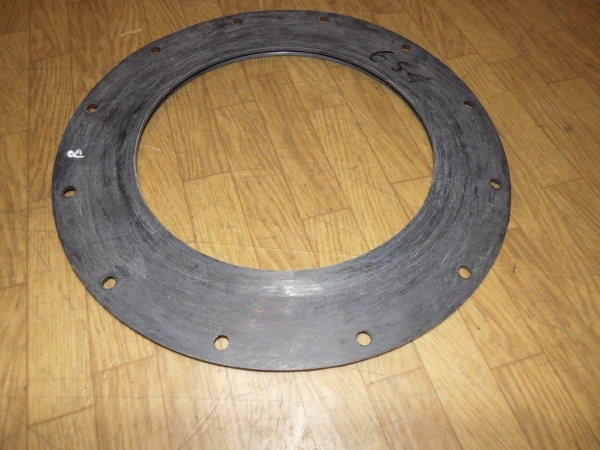 Gummi Dichtung für Allrad Vorderachse UTB 651