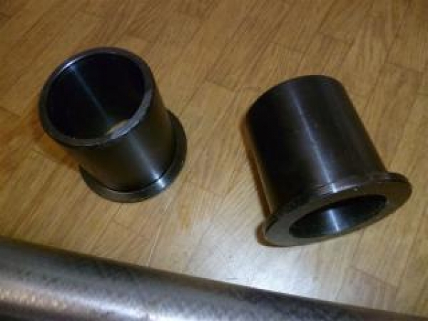 Bolzen  für Vorderachse UTB 650 kompl. mit Buchsen