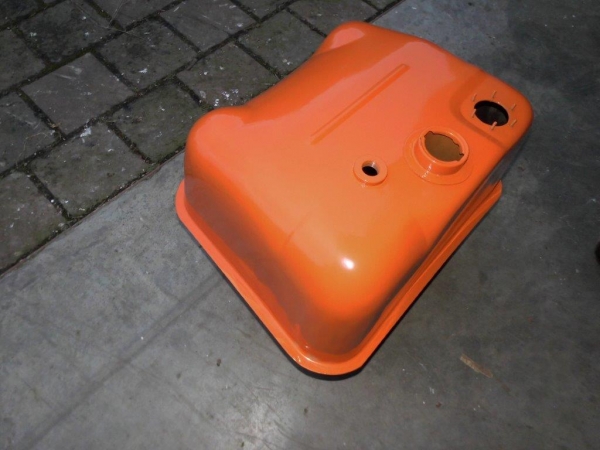 Dieseltank für Fiat 400 450 480 500 540 600 640 + UTB 300 445 550 640 + SV445