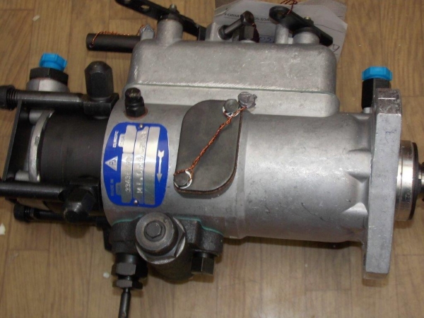 Einspritzpumpe Traktor Fiat 550 640 600 666 680 780 Fiatagri