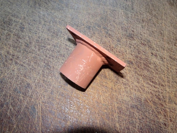 Stutzen auf Thermostat UTB 550 640 643 - braun