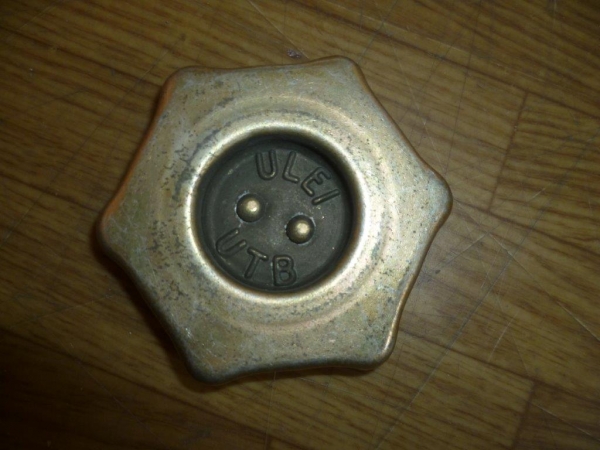 Öldeckel Öleinfülldeckel + Dichtung TIH UTB 300 bis 550 + Fiat