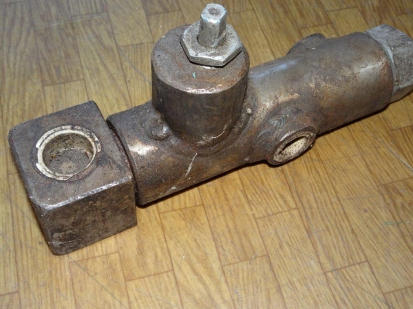 Halteventil Lader T157 T159 TIH Neuteil