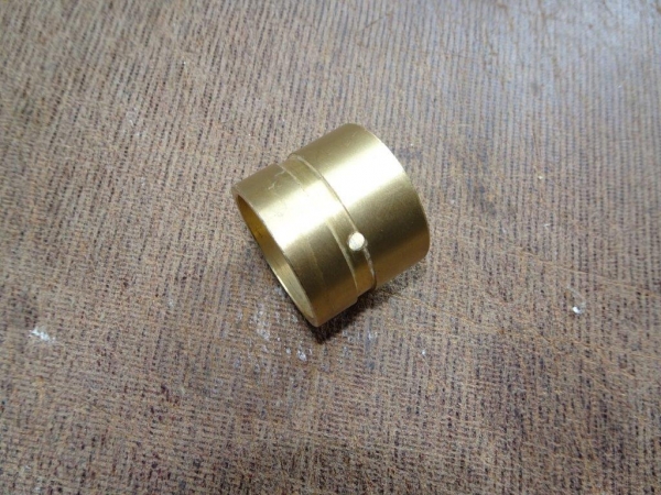 Buchse für Umlenkhebel unten Vorderachse Nut außen Messing UTB Fiat