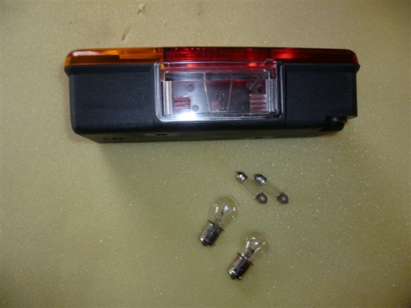 Rücklicht DDR IFA Links mit Leuchtmittel 12 V mit Kennz. beleucht.