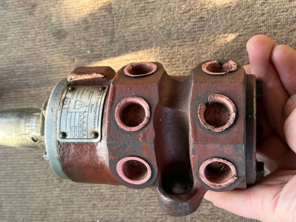 Hydraulik Versteller RS09 Gt124 org. DDR Lagerbestand