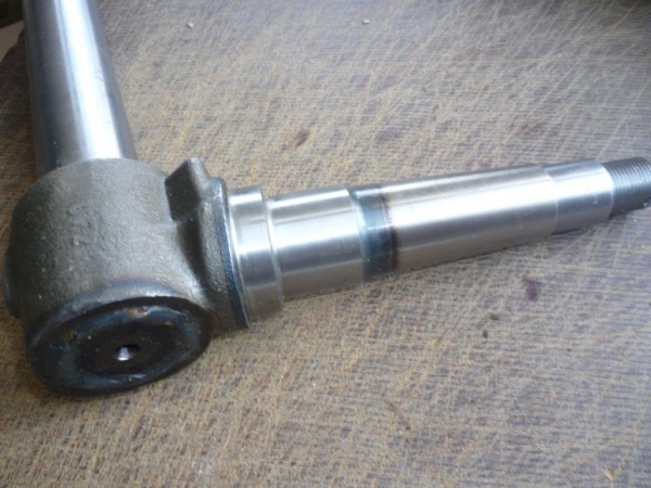 Achsschenkel UTB 445 links