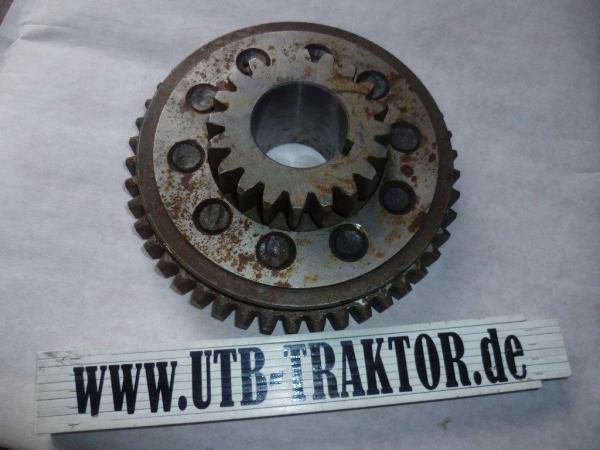 Zahnrad Allrad im Differenzial mit Nut für Bremsklotz UTB Fiat 45/20