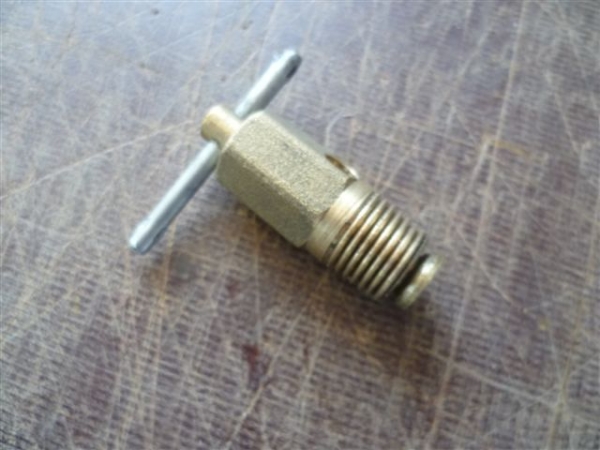 Wasserhahn Ablasshahn UTB U 650 651