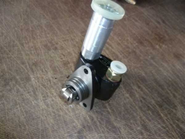 Handförderpumpe Dieselpumpe UTB  U 650 651 S651