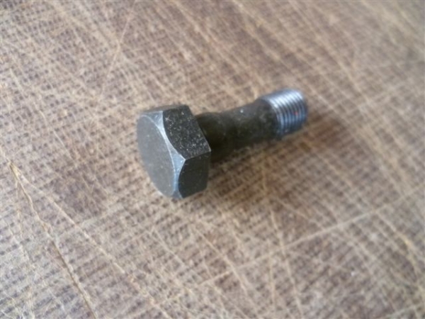 Schraube für Schwungmasse  UTB 300 302 445 550 TIH Fiat 450 - 640