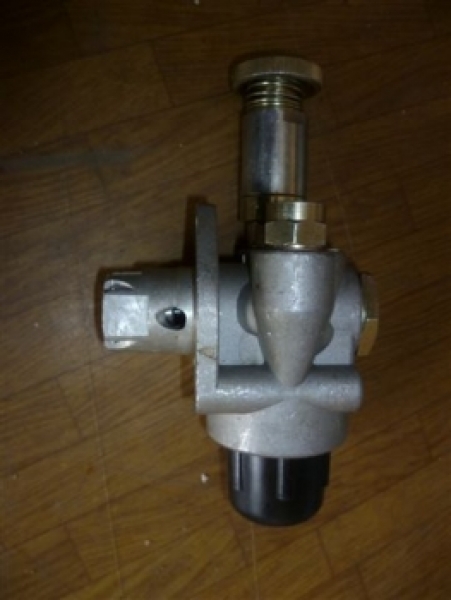 Handförderpumpe Dieselpumpe IFA W50 ZT Takraf
