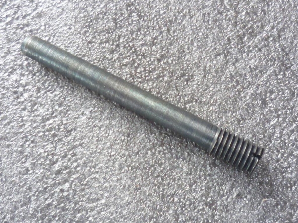 Schraube im Differenzial UTB TIH + Traktor Fiat