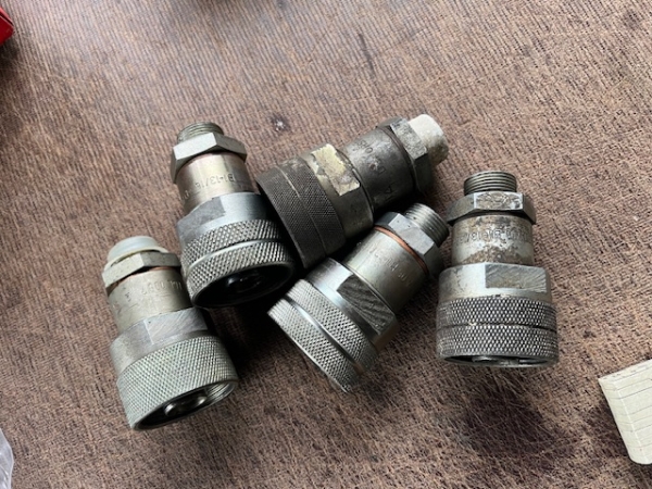 Hydraulikverschraubung T157 TIH DDR M22x1,5 Orsta B1-13/16