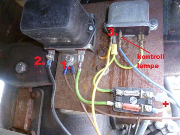 Relais Ladekontrolle Regler klein UTB TIH Traktor Fiat