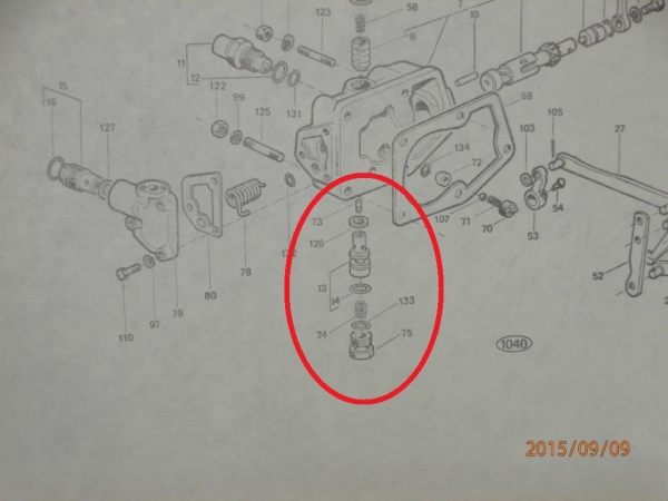 Entladeventil am Hydraulik Steuerblock Traktor UTB Fiat