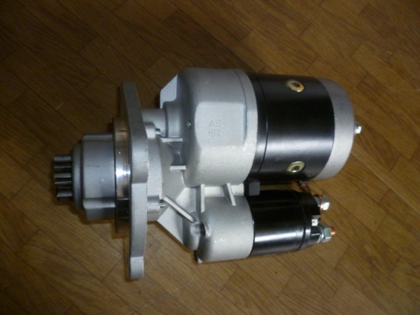 Anlasser Getriebeanlasser UTB 650 651 M Raupe S651 mit 3,2 kw ohne Versandkosten