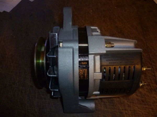 Lichtmaschine mit 13er Riemenscheibe original UTB + TIH