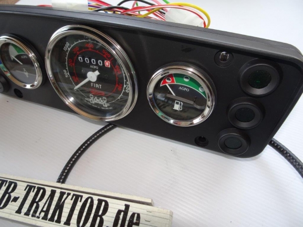 Amaturenbrett Instrumententafel mit Tachowelle + Tachoantrieb UTB 445  + 550 + 550IF
