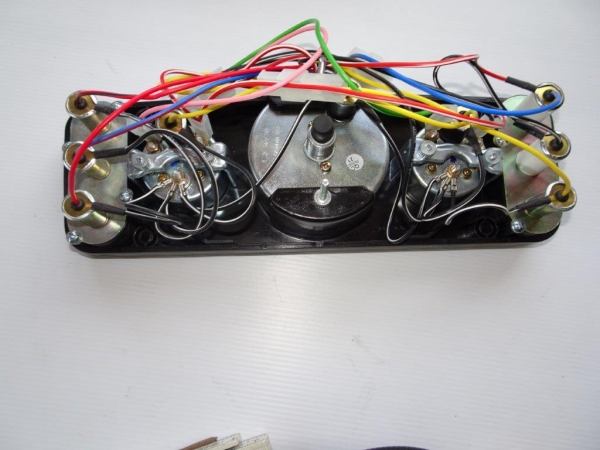 Amaturenbrett Instrumententafel mit Tachowelle + Tachoantrieb UTB 445  + 550 + 550IF