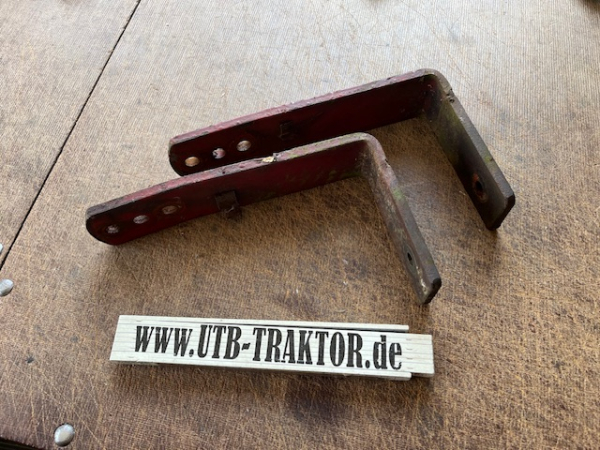 Halterung Scheinwerfer UTB Fiat bei Frontladeranbau 2 stück