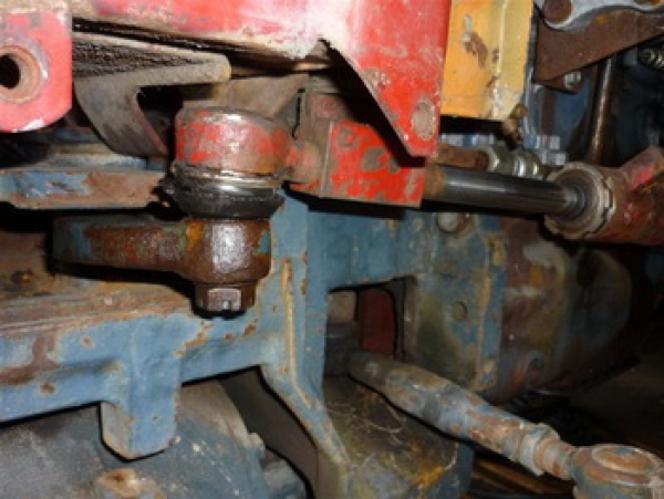 Spurstangenkopf Kugelgelenk für Lenkzylinder UTB U 302 + Fiat 55.46 55.56 60.56 70.46 70.56